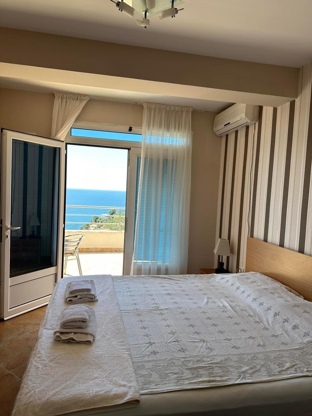 Nikic Apartments Улцинь Экстерьер фото